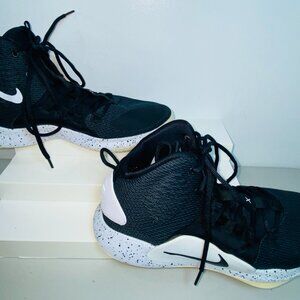 Men's 10.5M NIKE HYPERDUNK X EP BLACK W/Speckled Midsole Mid-Top AO7890-001 VGUC